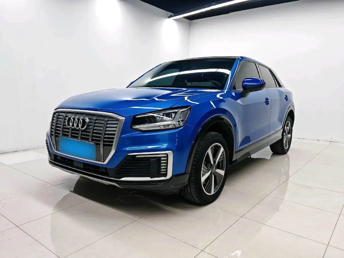 2019 Audi Q2L e-tron BEV 39.7KWH