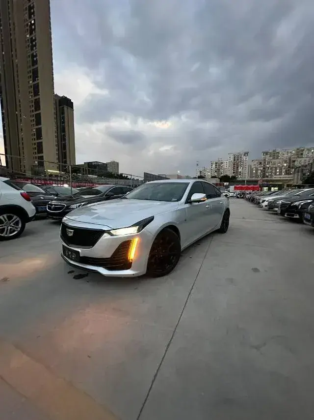 2020 Cadillac CT5 2.0T 237HP L4 10AT