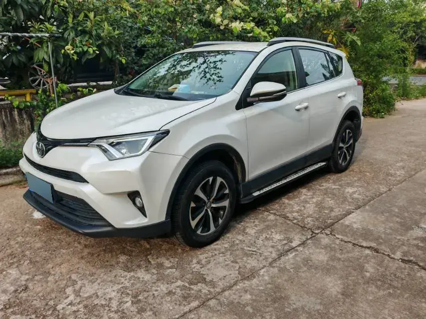 2018 Toyota RAV4 2.0L 151HP L4 CVT