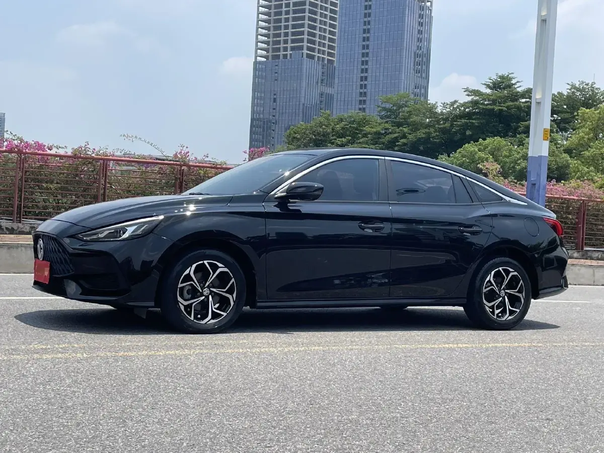 2021 MG 5 1.5L 120HP L4 5MT