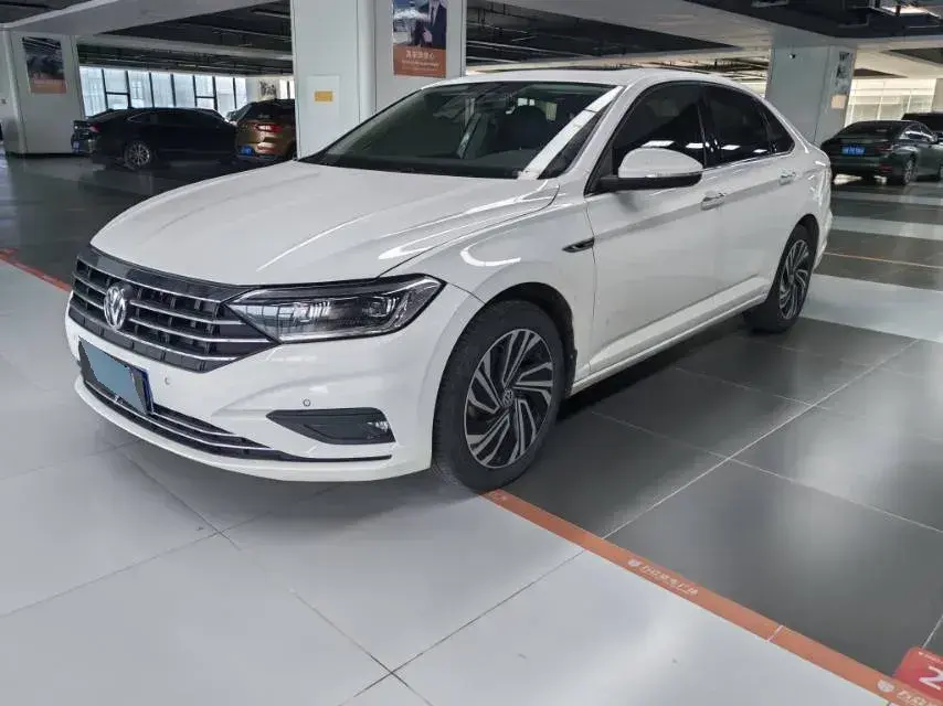 2021 Volkswagen Sagitar 1.4T 150HP L4 7DCT