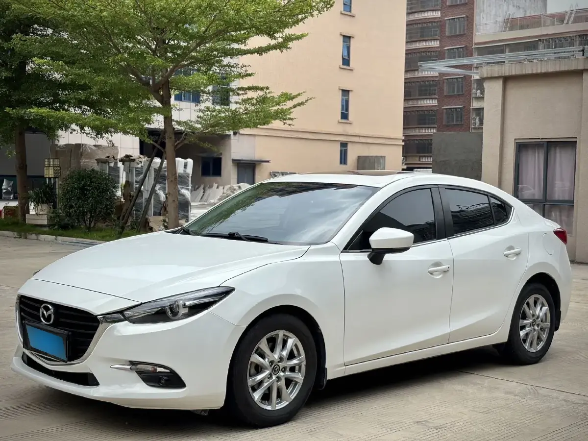 2019 Mazda 3 Axela 1.5L 117HP L4 6AT