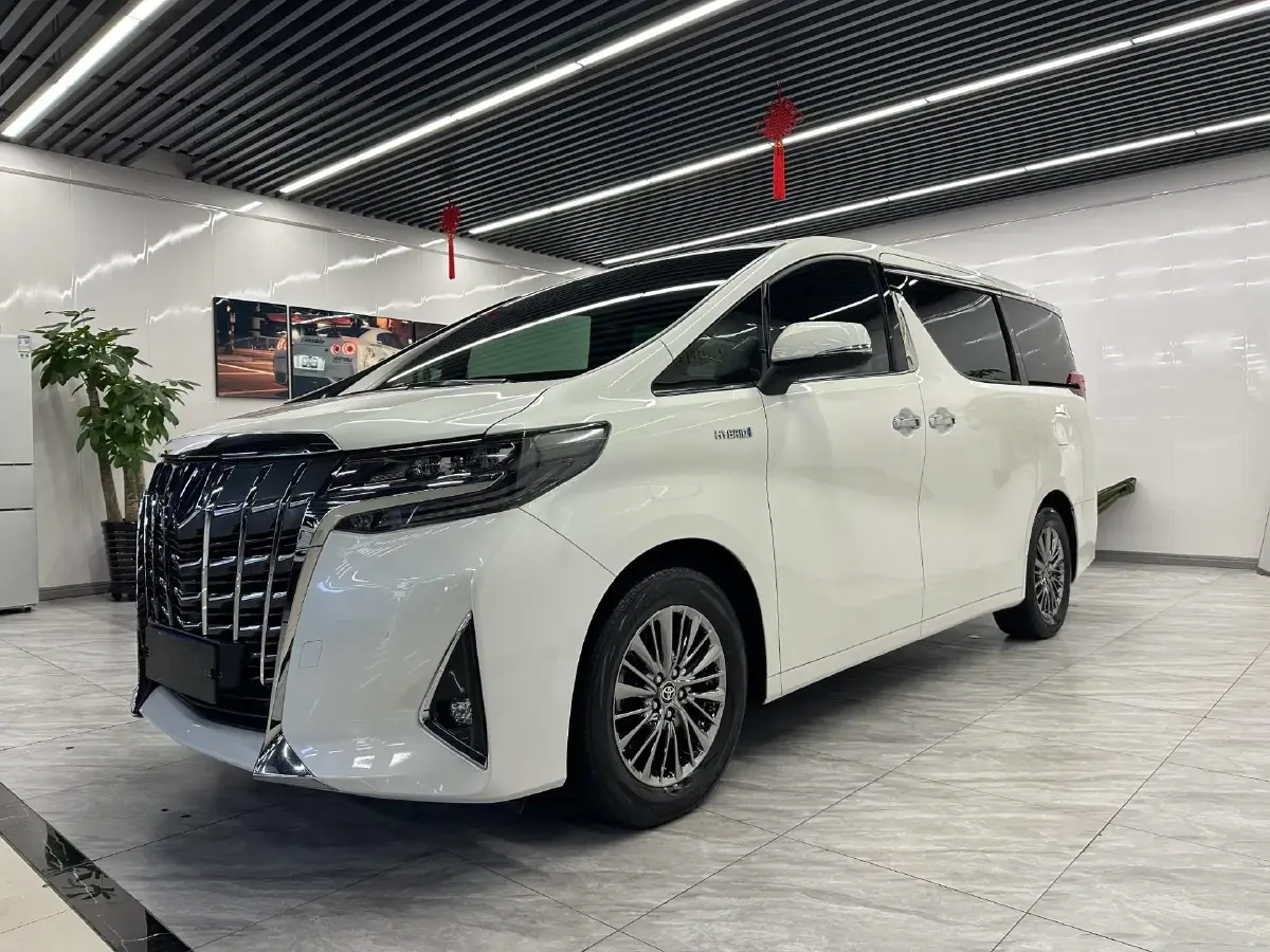 2020 Toyota Alphard 2.5L 117HP L4 E-CVT Hybrid