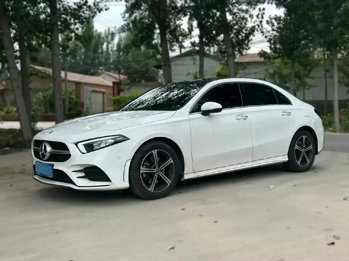 2022 Mercedes-Benz A Class 1.3T 163HP L4 7DCT