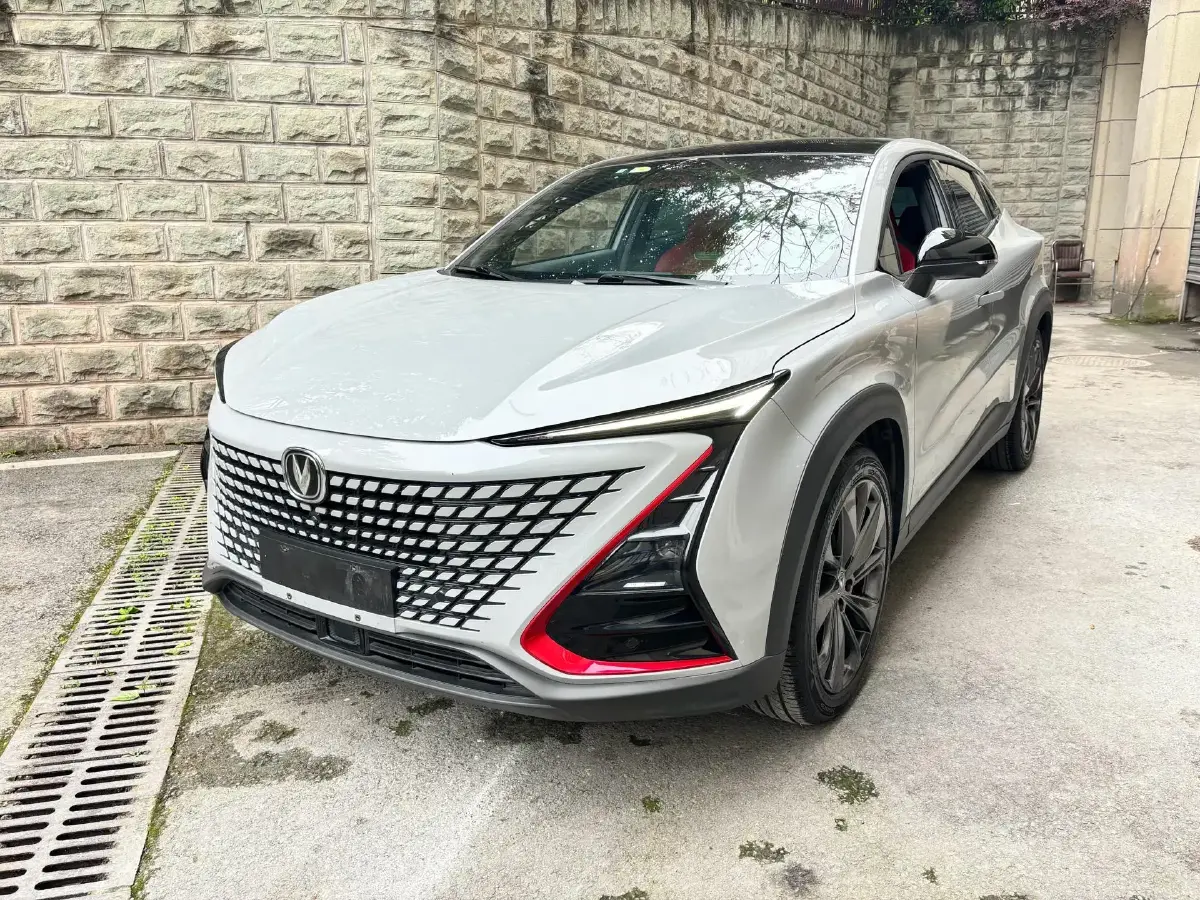 2020 ChangAn UNI-T 1.5T 180HP L4 7DCT