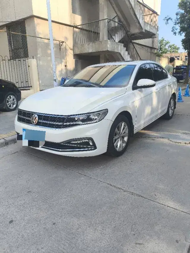 2020 Volkswagen Bora 1.5L 113HP L4 6AT
