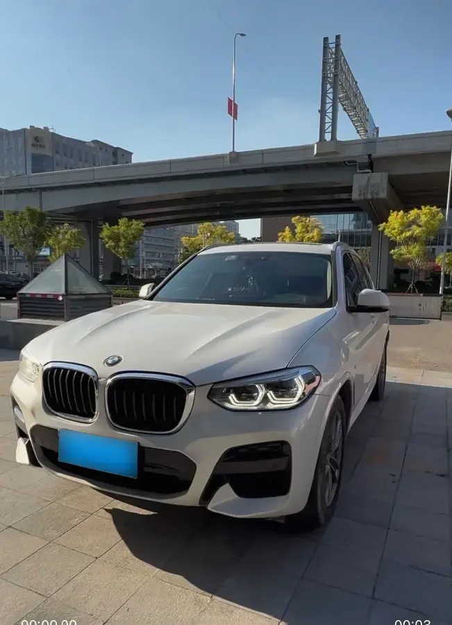 2021 BMW X3 2.0T 184HP L4 8AT