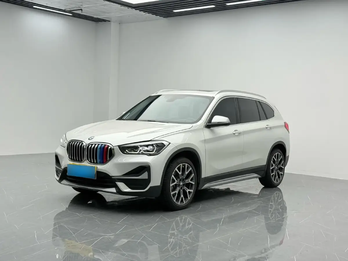 2021 BMW X1 2.0T 192HP L4 8AT