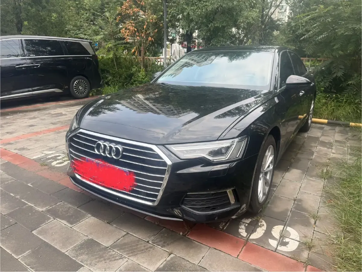 2019 Audi A6L 2.0T 190HP L4 7DCT