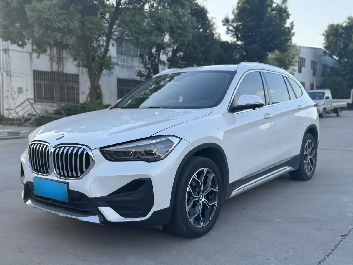 2021 BMW X1 2.0T 192HP L4 7DCT
