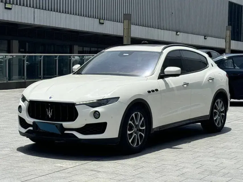 2018 Maserati Levante 3.0T 350HP V6 8AT