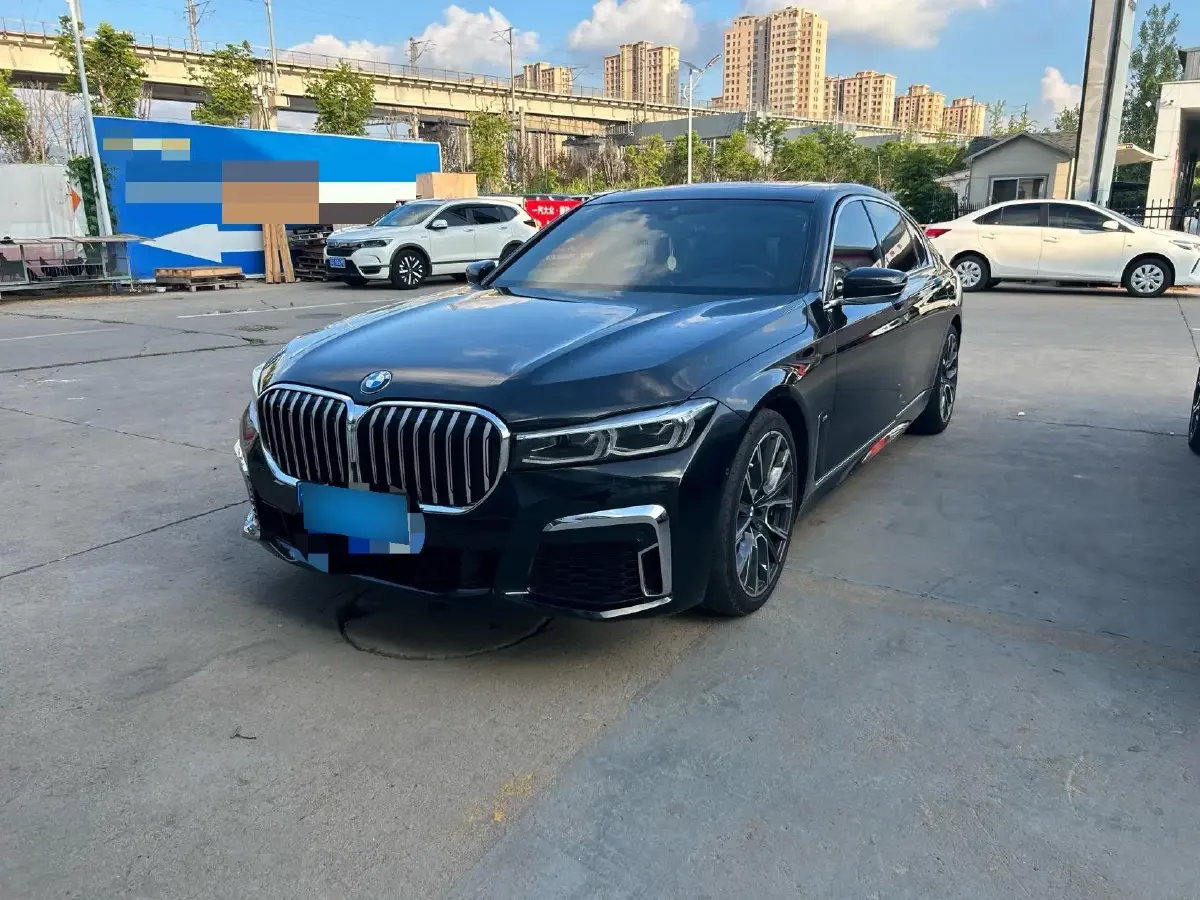 2021 BMW 7 Series 3.0T 340HP L6 8AT