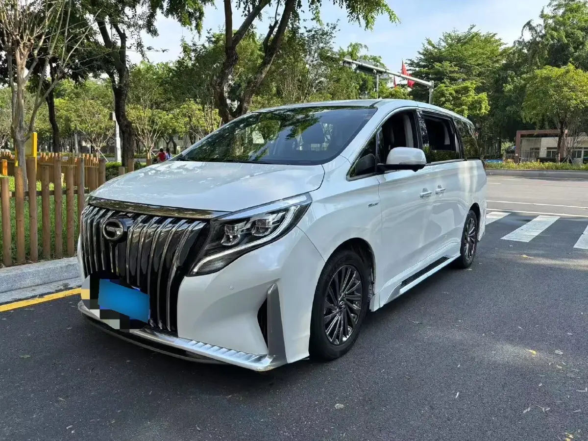 2021 GAC Trumpchi M8 2.0T 252HP L4 8AT