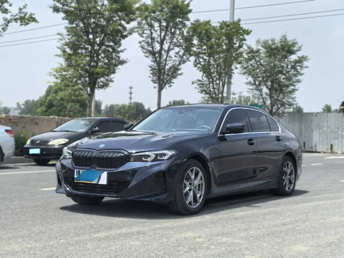 2024 BMW i3 BEV 70KWH