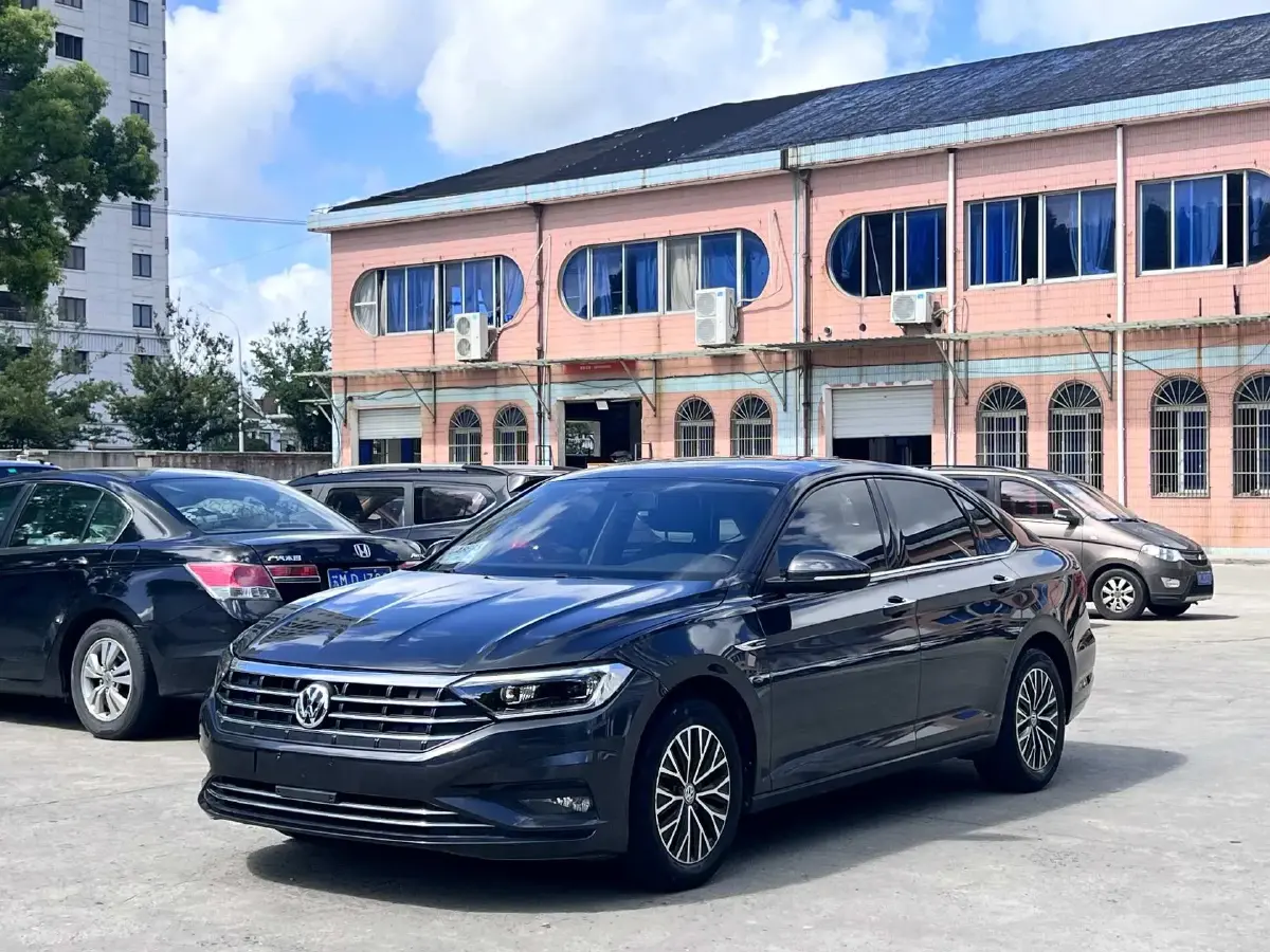 2020 Volkswagen Sagitar 1.4T 150HP L4 7DCT