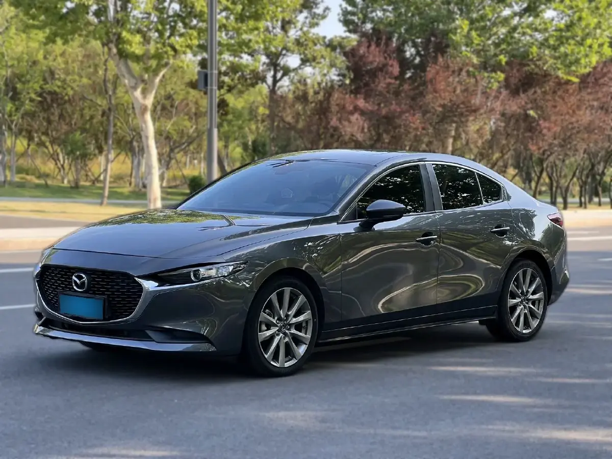 2022 Mazda 3 Axela 2.0L 158HP L4 6AT