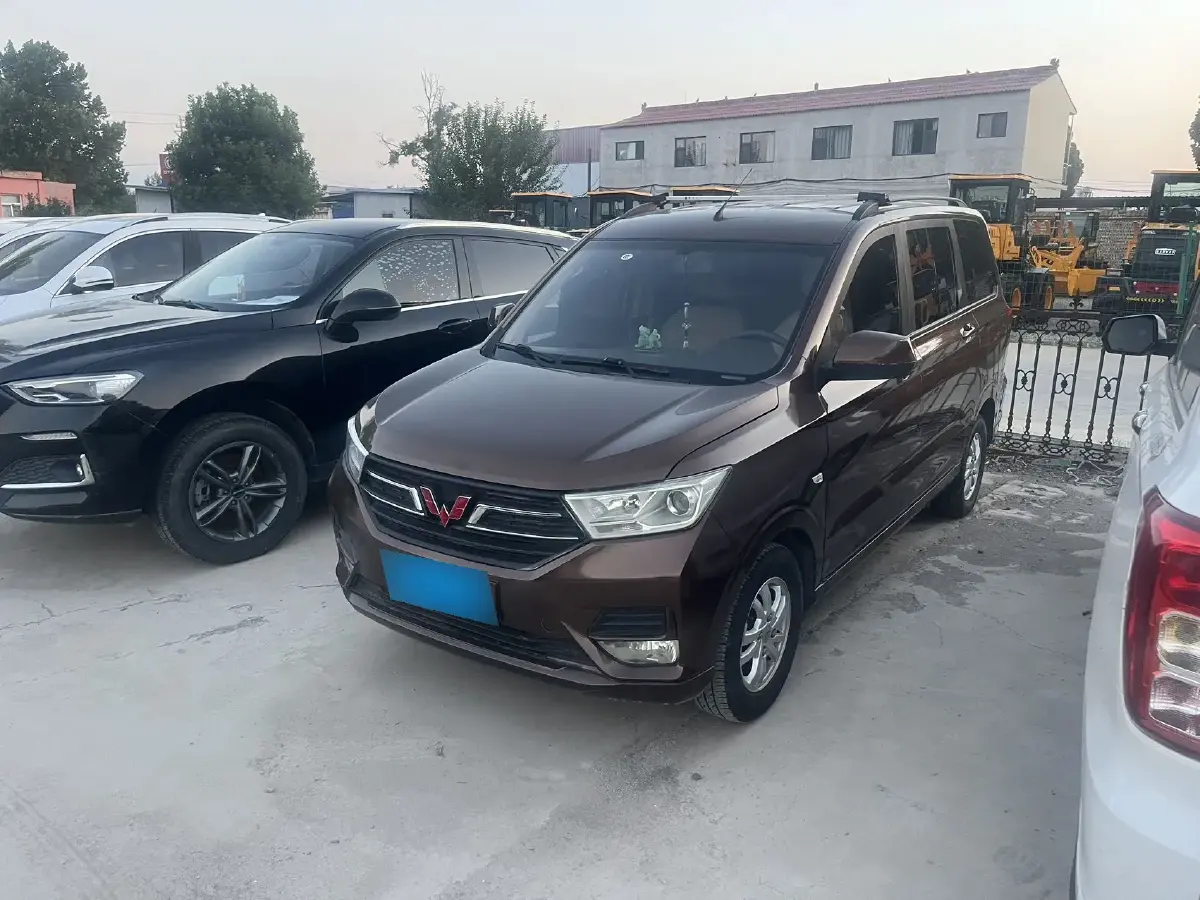 2019 WuLing HongGuang Plus 1.5T 147HP L4 6MT