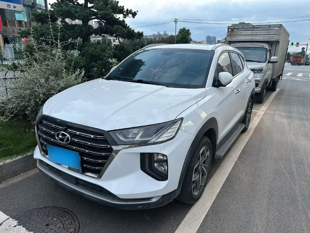 2020 Hyundai Tucson 1.6T 177HP L4 7DCT
