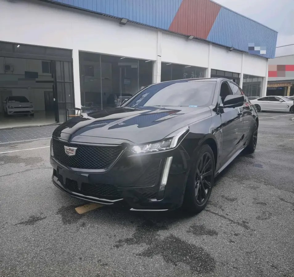 2022 Cadillac CT5 2.0T 237HP L4 10AT