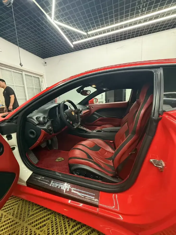 2013 Ferrari F12 berlinetta 6.3L 741HP V12 7DCT,autocango,china used car exporter,china ev exporter,chinese used car exporter,chinese used ev exporter