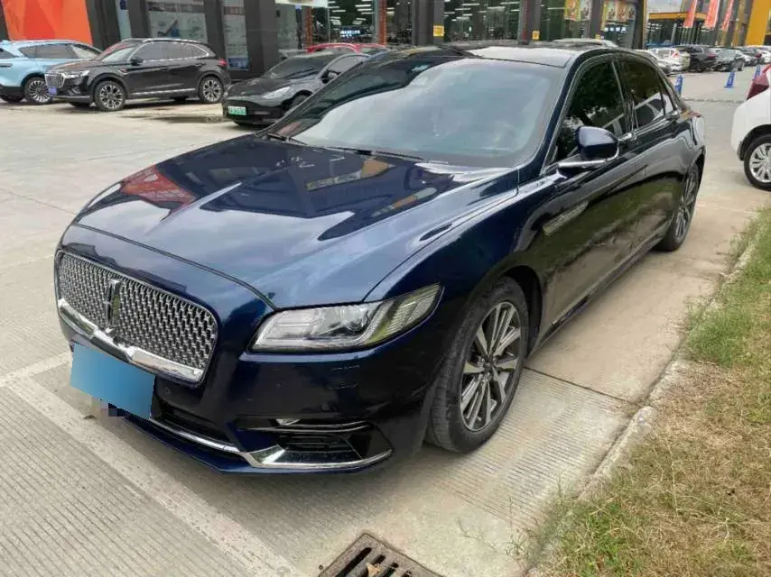 2018 Lincoln Continental 2.0T 261HP L4 6AT