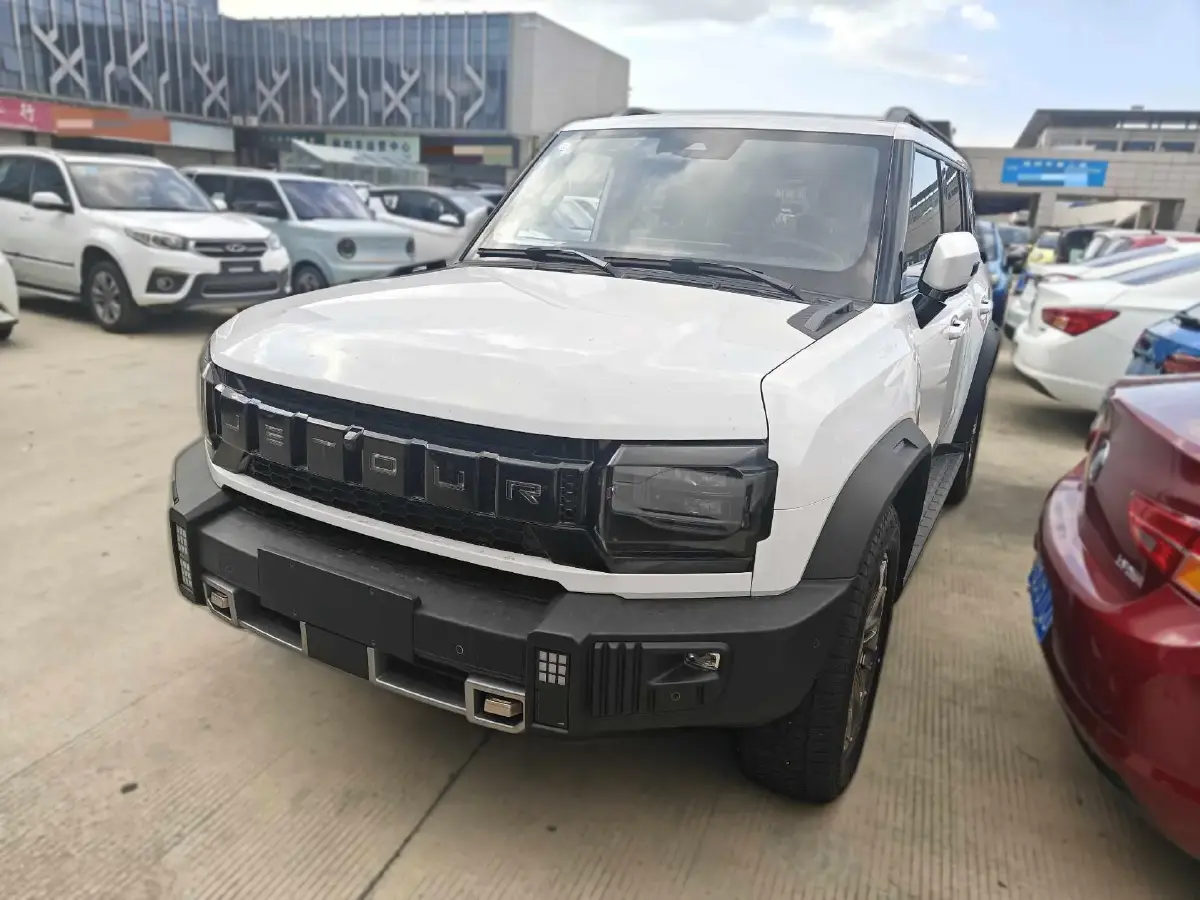 2025 Jetour Traveller 2.0T 254HP L4 8AT