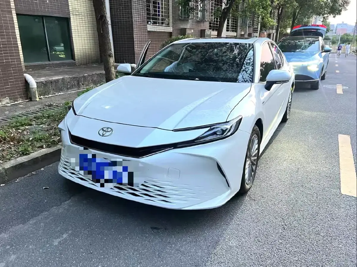 2024 Toyota Camry 2.0L 173HP L4 CVT