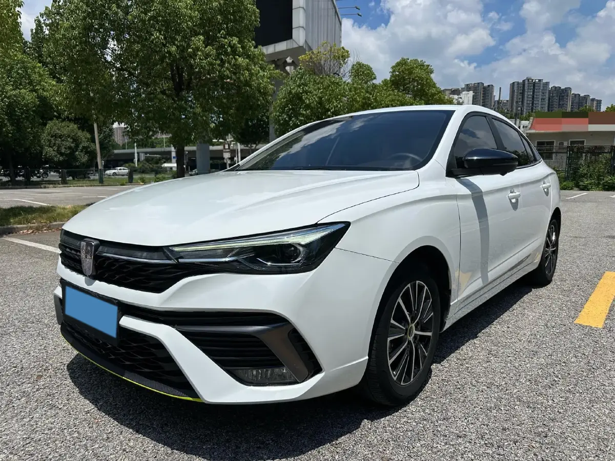 2021 Roewe i5 1.5L 120HP L4 CVT