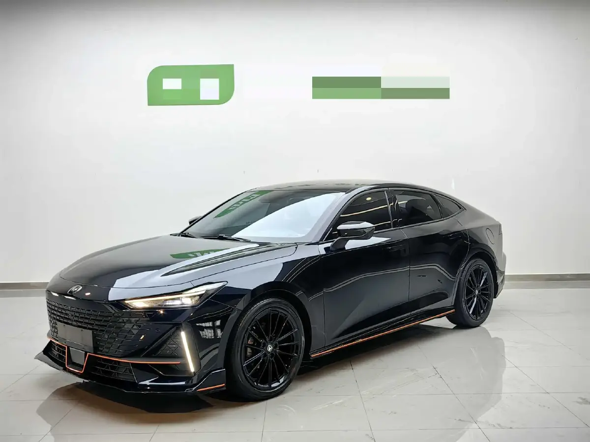 2022 ChangAn UNI-V 1.5T 188HP L4 7DCT