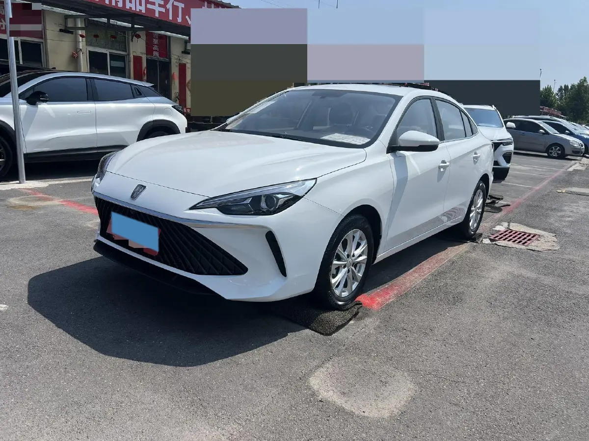 2023 Roewe i5 1.5L 129HP L4 CVT