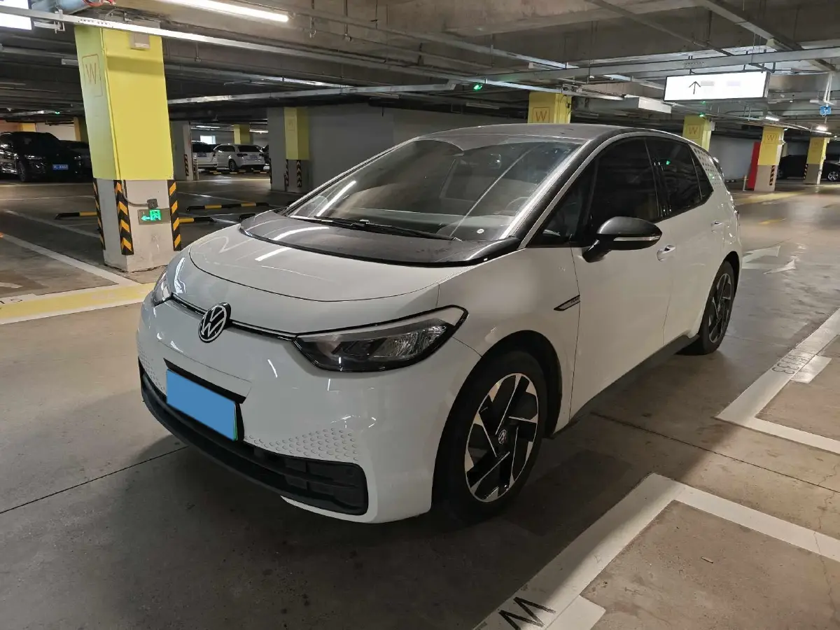 2023 Volkswagen ID.3 BEV 52.8KWH 2023 Volkswagen ID.3 BEV 52.8KWH