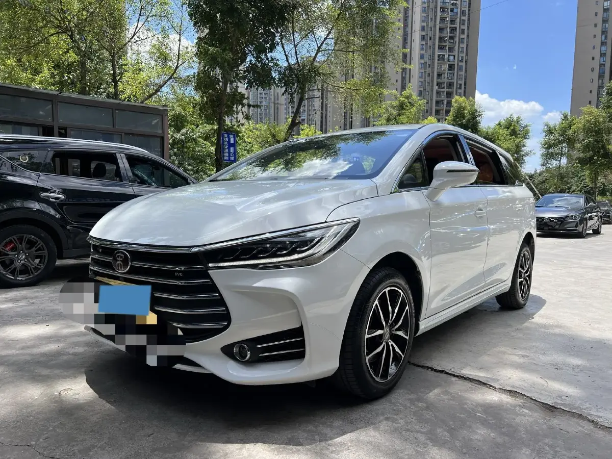 2017 BYD Song MAX 1.5T 154HP L4 6MT