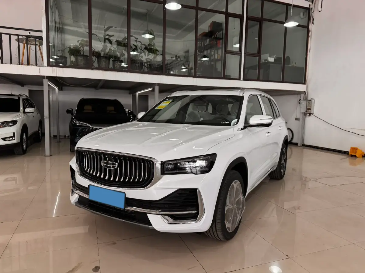 2024 Geely Monjaro 2.0T 218HP L4 7DCT