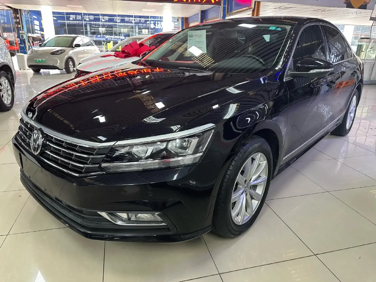 2017 Volkswagen Passat 1.8T 180HP L4 7DCT