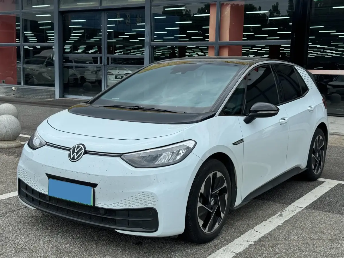 2023 Volkswagen ID.3 BEV 52.8KWH