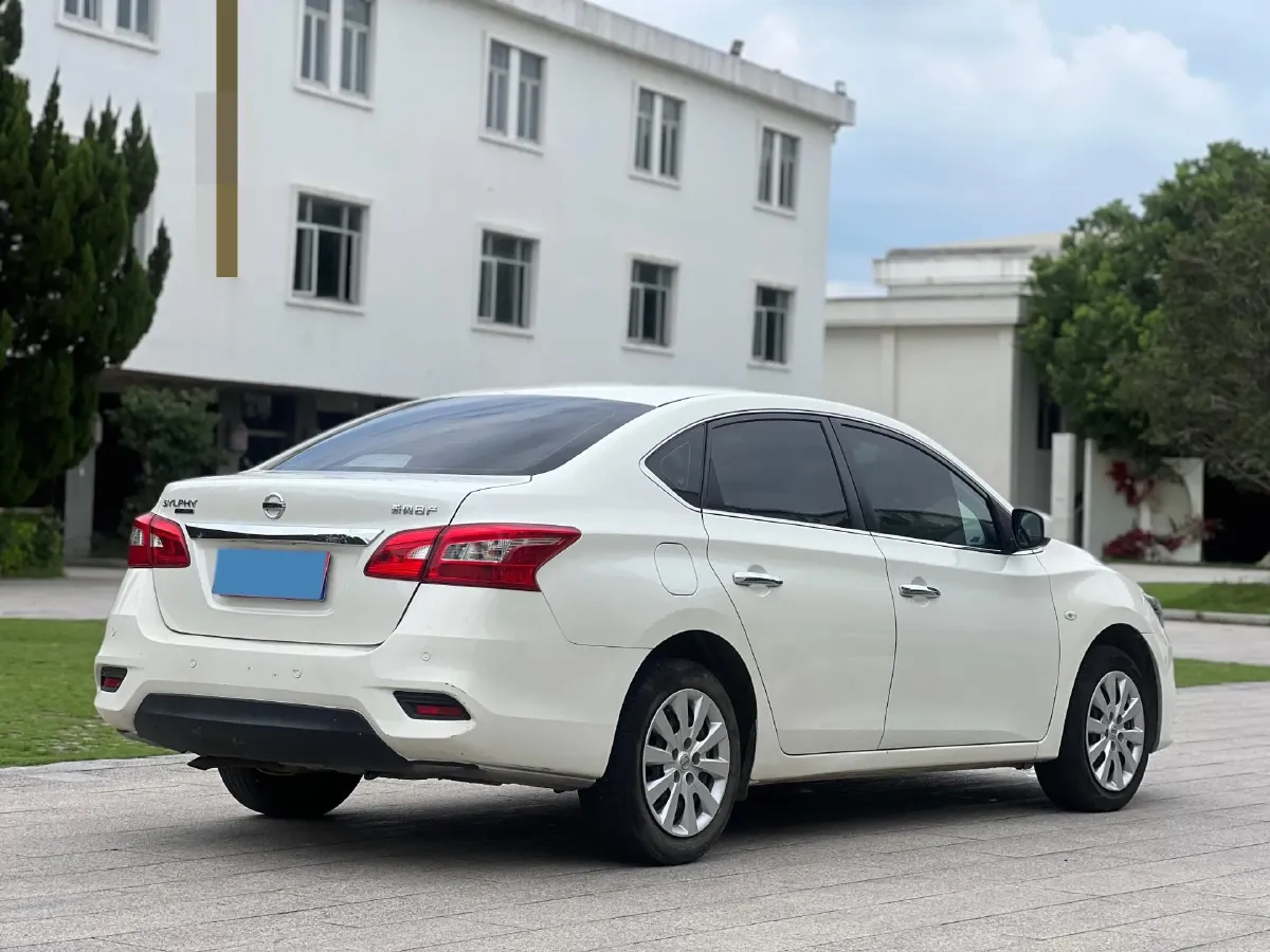 2022 Nissan Sylphy 1.6L 122HP L4 5MT,autocango,china used car exporter,china ev exporter,chinese used car exporter,chinese used ev exporter