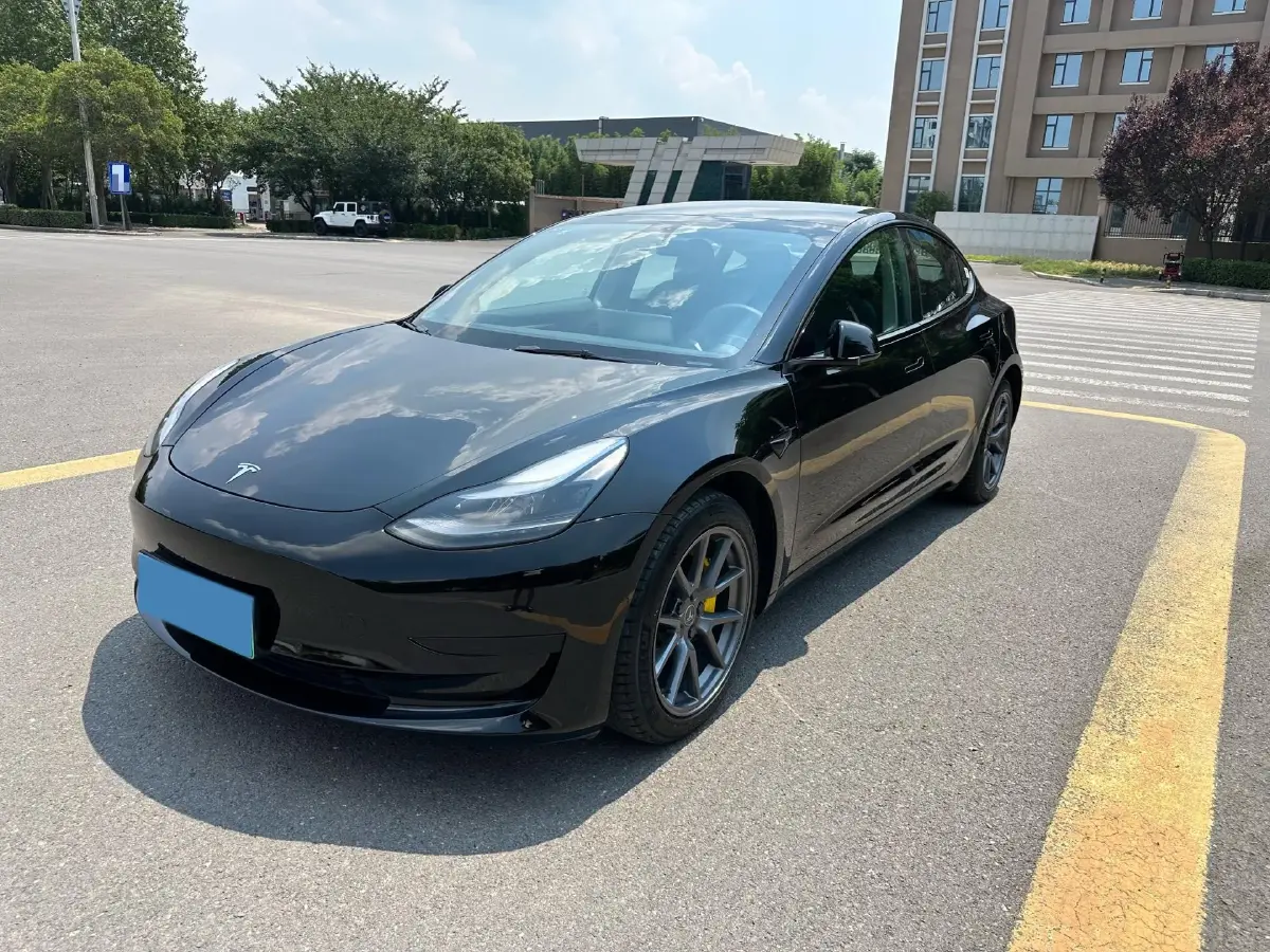 2022 Tesla Model 3 BEV 60KWH