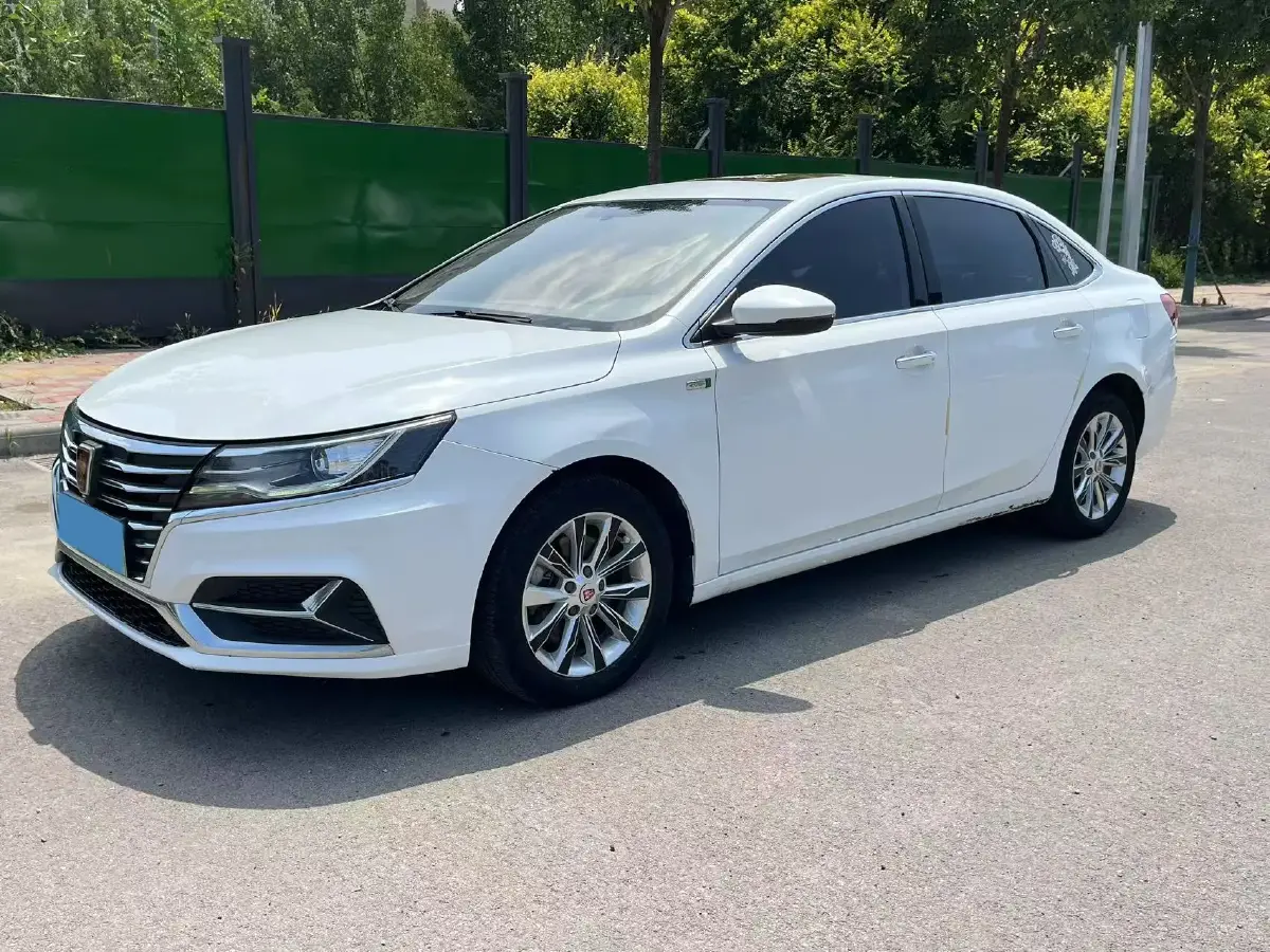 2017 Roewe i6 1.0T 125HP L3 2AT PHEV