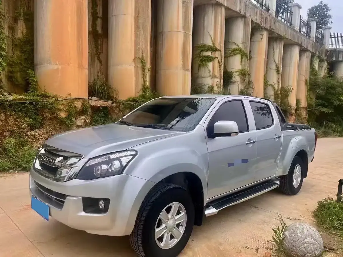 2020 Isuzu LingTuo 2.5T 150HP L4 6MT