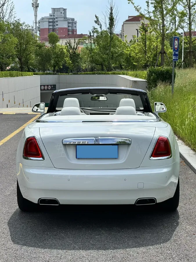 2018 Rolls-Royce Dawn 6.6T 571HP V12 8AT,autocango,china used car exporter,china ev exporter,chinese used car exporter,chinese used ev exporter