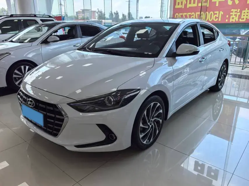 2019 Hyundai Elantra 1.4T 130HP L4 7DCT 2019 Hyundai Elantra 1.4T 130HP L4 7DCT