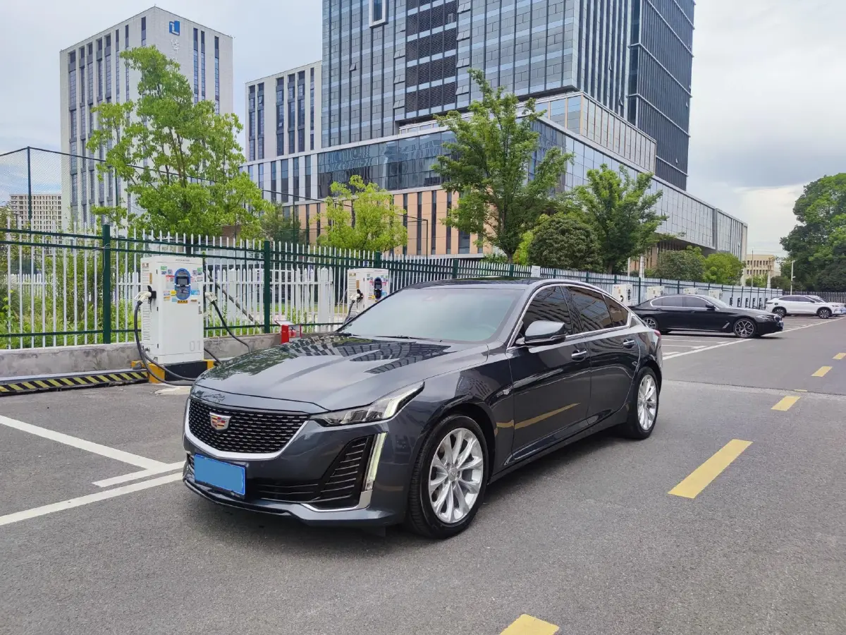 2021 Cadillac CT5 2.0T 237HP L4 10AT