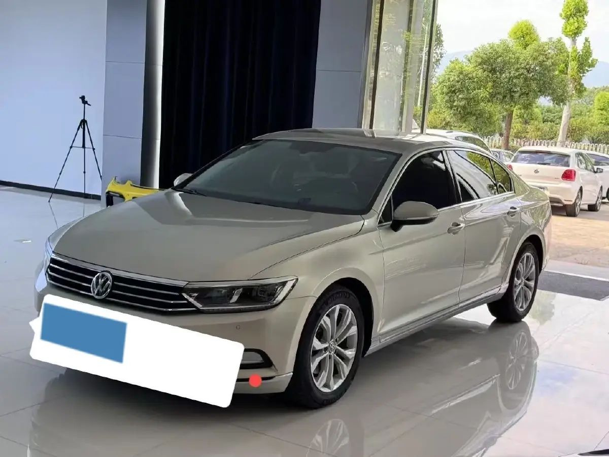 2017 Volkswagen Magotan 1.8T 180HP L4 7DCT