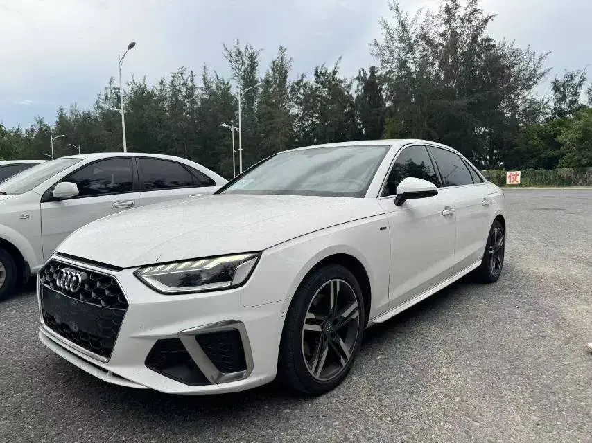 2020 Audi A4L 2.0T 190HP L4 7DCT