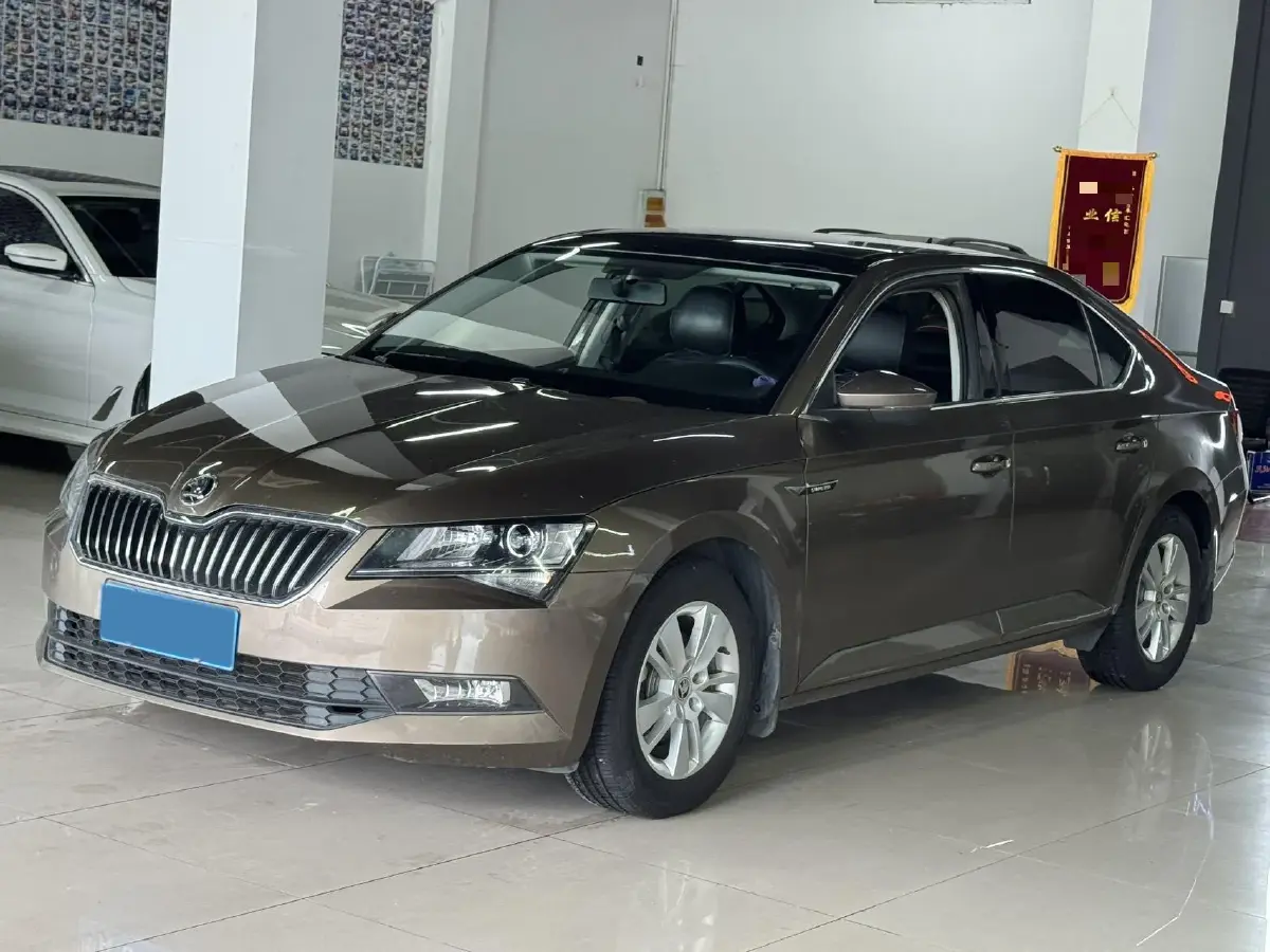 2018 Skoda Superb 1.4T 150HP L4 7DCT