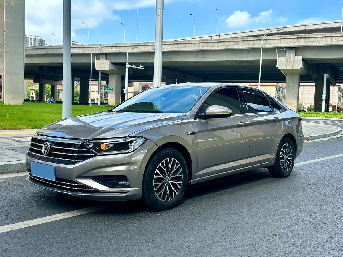 2020 Volkswagen Sagitar 1.4T 150HP L4 7DCT