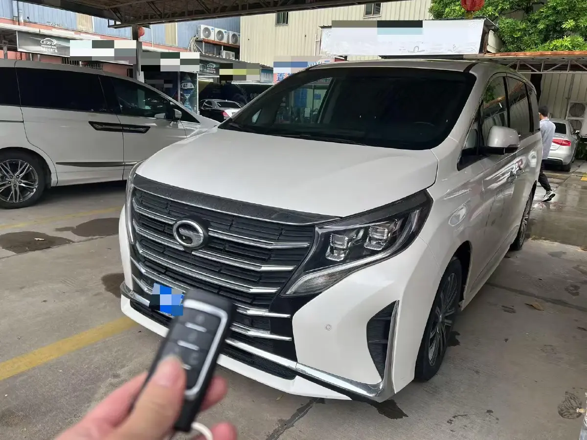 2021 GAC Trumpchi M8 2.0T 252HP L4 8AT