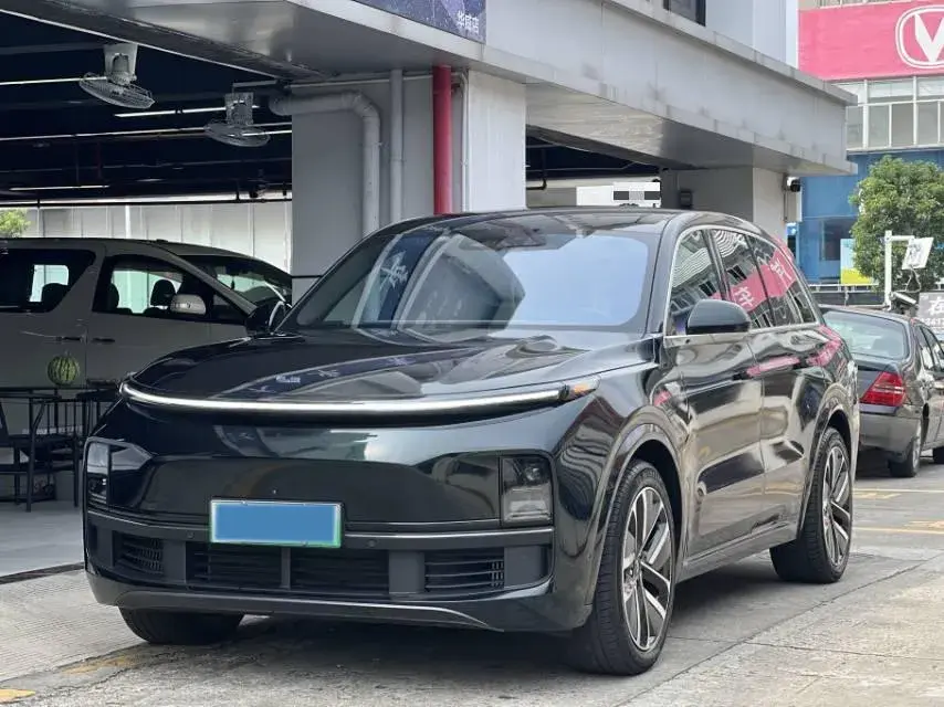 2023 Li L8 Range Extended 154HP REEV 40.9KWH