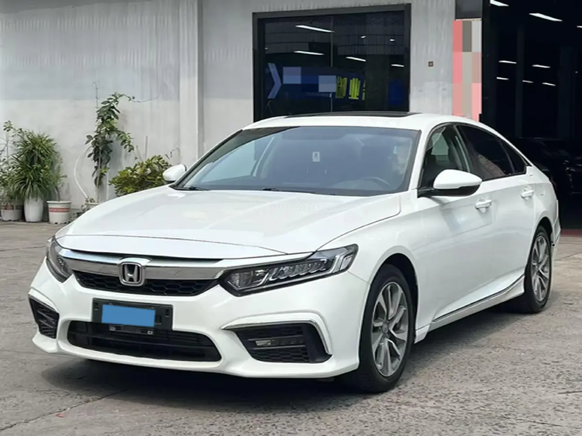 2019 Honda Inspire 1.5T 194HP L4 CVT