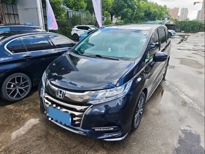 2021 Honda Odyssey 2.0L 146HP L4 E-CVT Hybrid